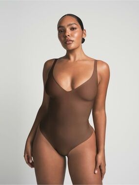 SKIMS Plunge Bodysuit